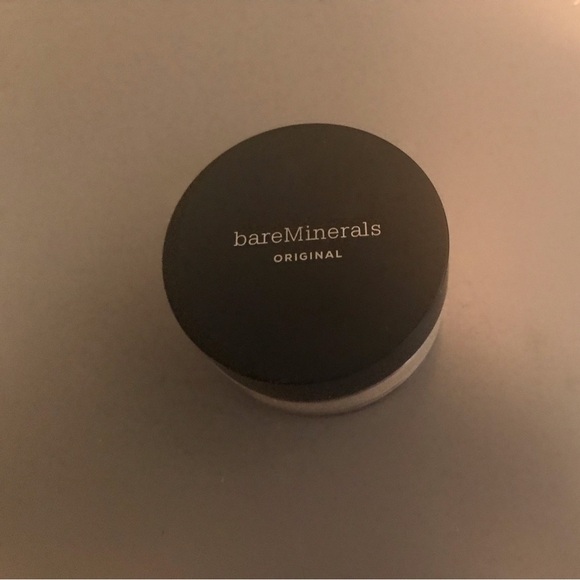 Bare Minerals Original Foundation in Golden Fair. - Picture 1 of 2
